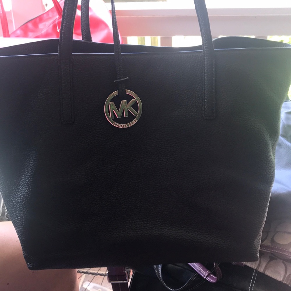 Micheal Kors pocketbook and wallet